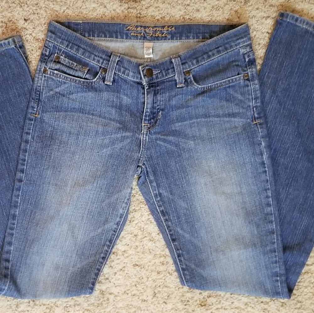 Abercrombie & Fitch | Flare Jeans Size 4R